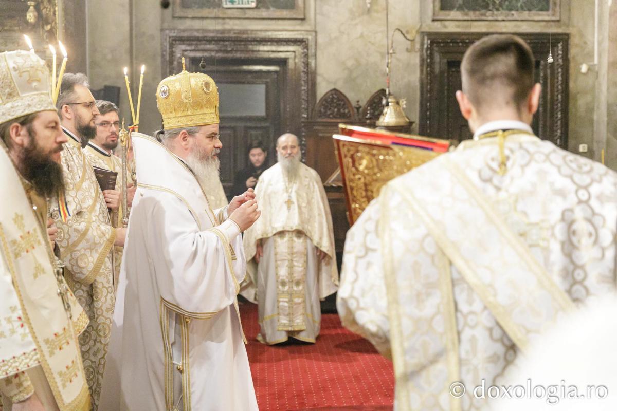 Liturghie arhierească la Catedrala Mitropolitană din Iași  în cinstea Sfinților Trei Ierarhi / Foto: pr. Silviu Cluci